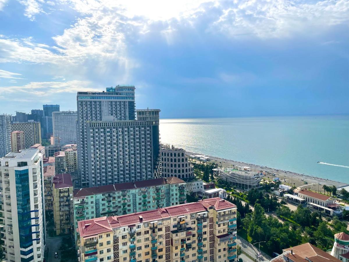 Hellobatumi Aparthotel Εξωτερικό φωτογραφία