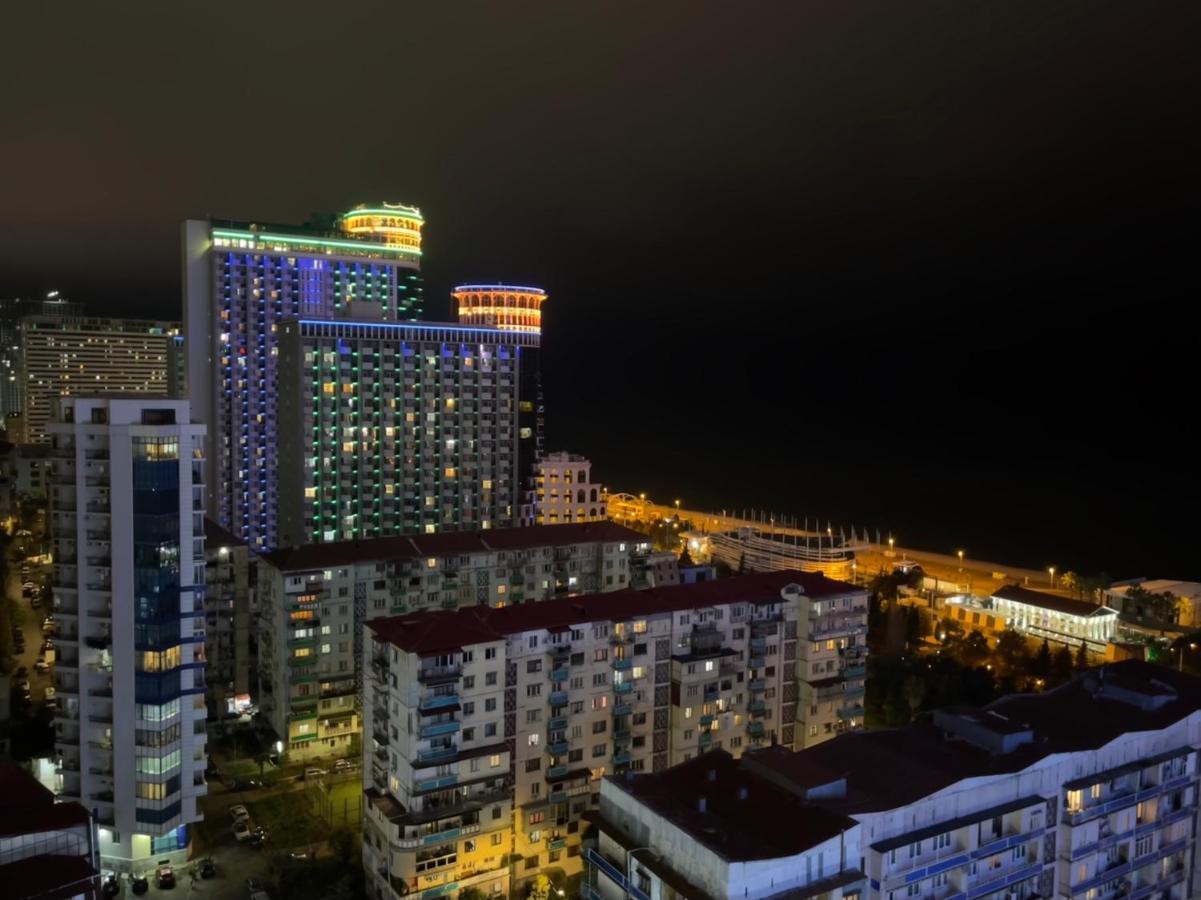 Hellobatumi Aparthotel Εξωτερικό φωτογραφία