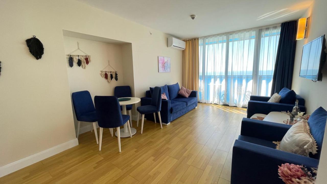 Hellobatumi Aparthotel Εξωτερικό φωτογραφία