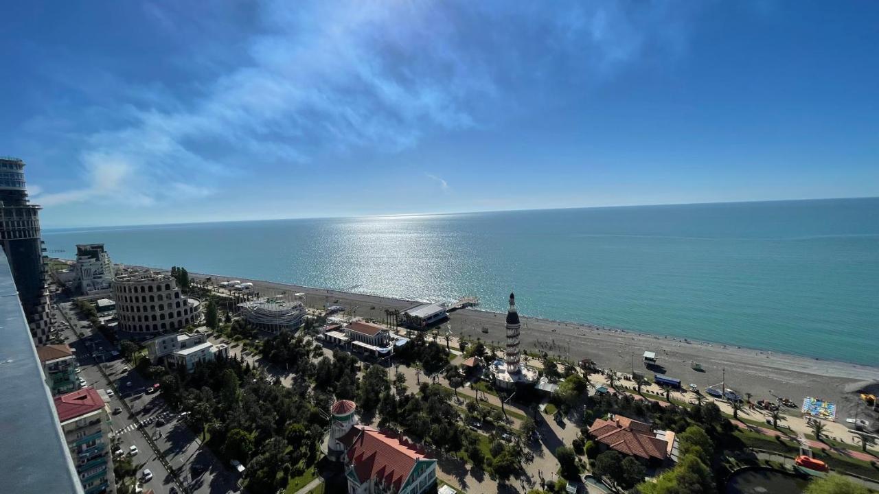 Hellobatumi Aparthotel Εξωτερικό φωτογραφία